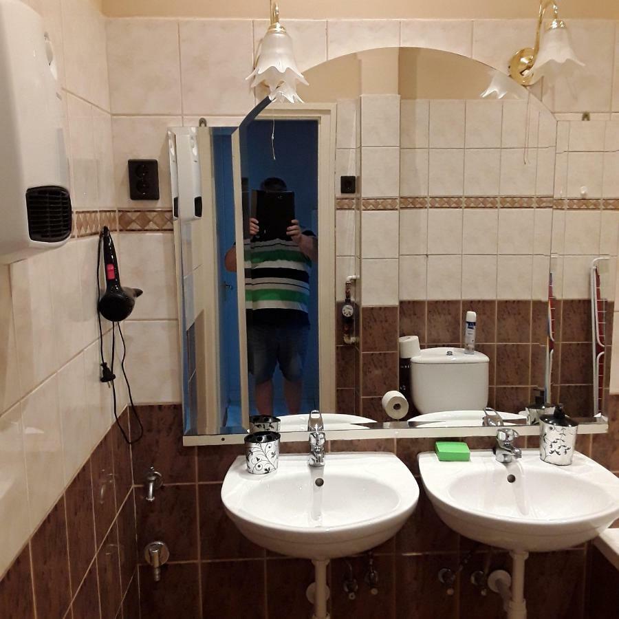 Civis Gold Apartman Debrecen Eksteriør billede